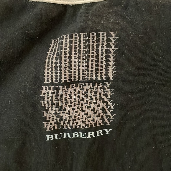 Vintage Burberry T-Shirt - Picture 2 of 5